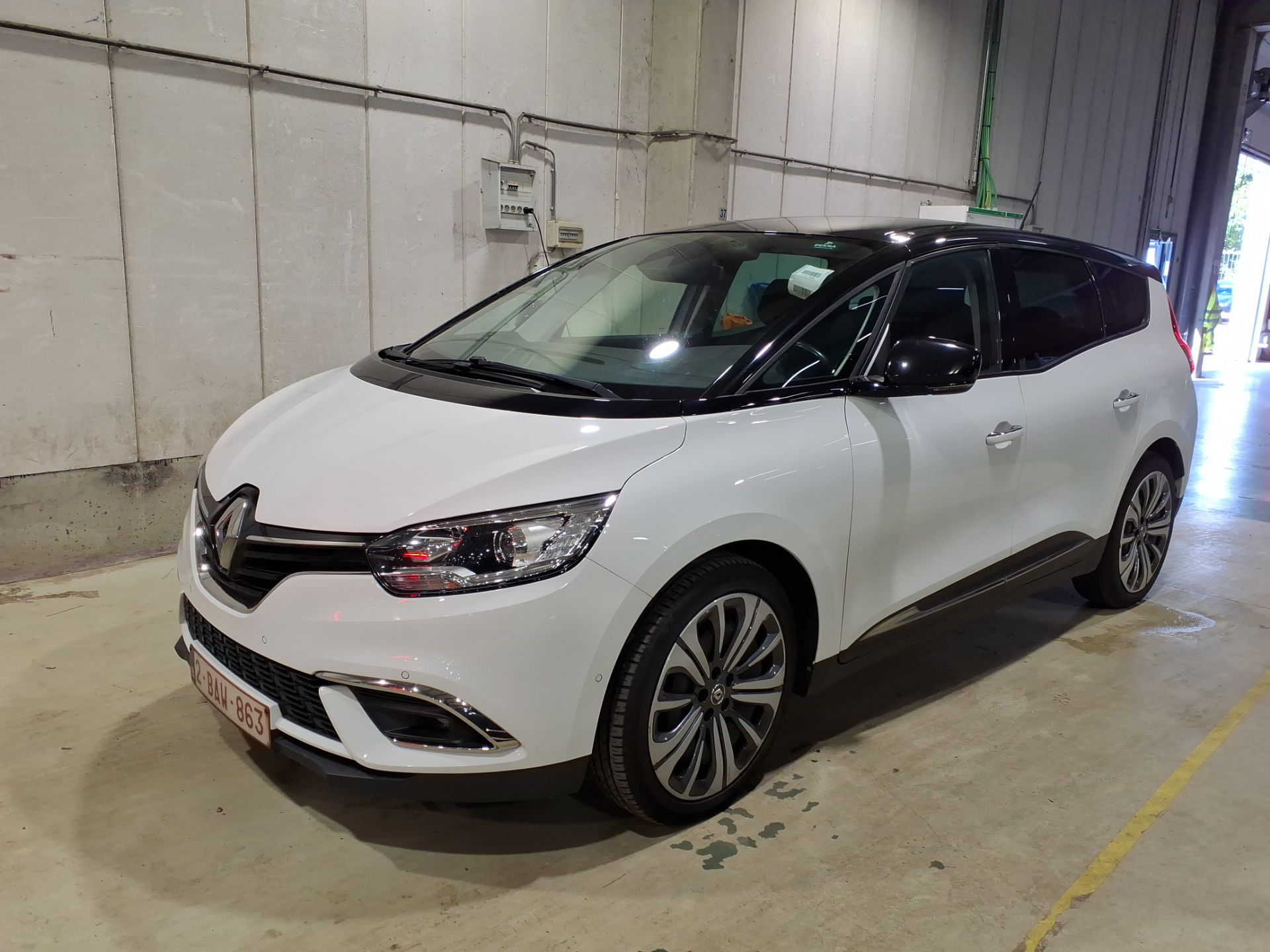 RENAULT GRAND SCENIC 1.3 TCE 140 EDC GPF CORPORATE EDITION de ocasión