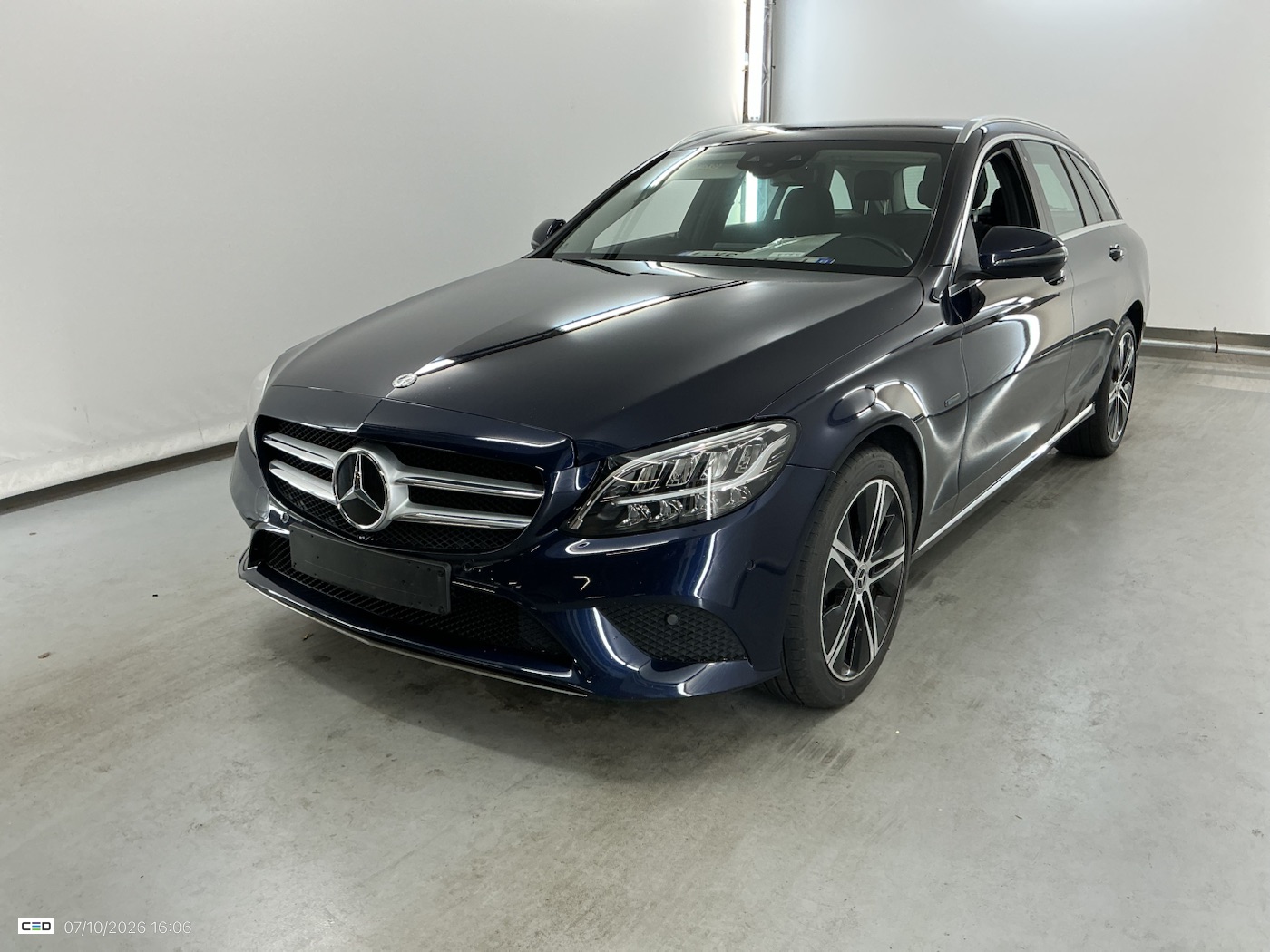 MERCEDES-BENZ C-Klasse 2.0 C 300 DE AUTO