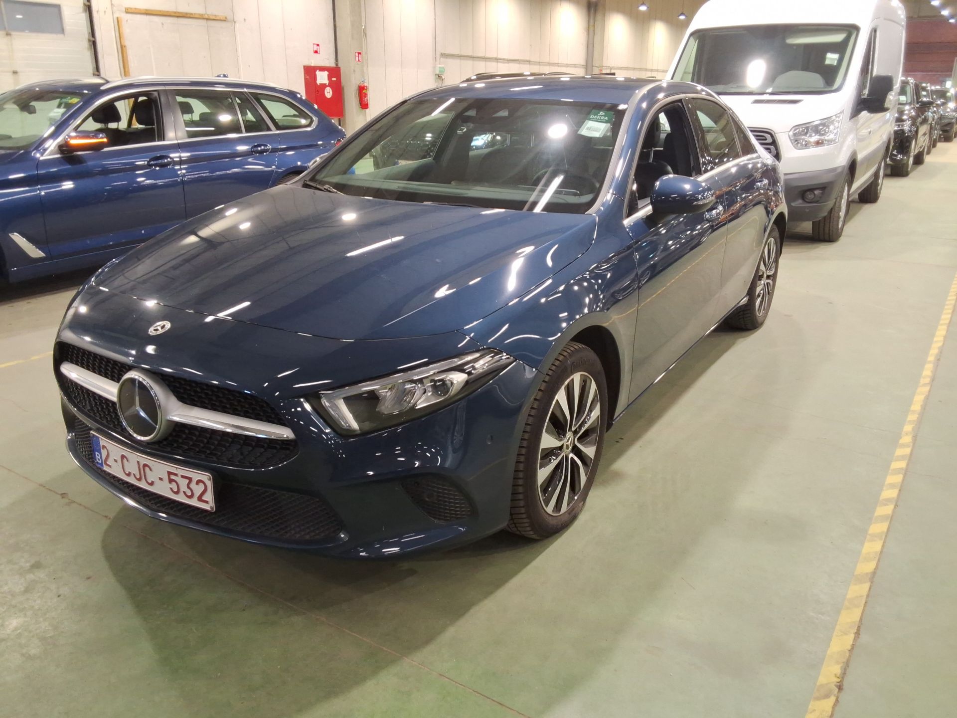 MERCEDES-BENZ A-CLASS LIMOUSINE 1.3 A 250 E BUSINESS LINE DCT