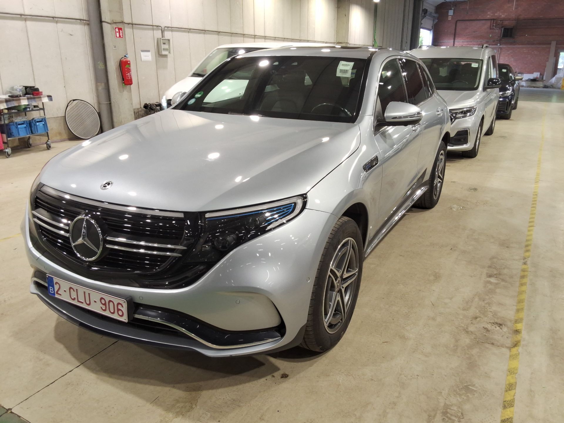 MERCEDES-BENZ EQC BEV 80KWH EQC 400 4M BUSINESS SOL AMG