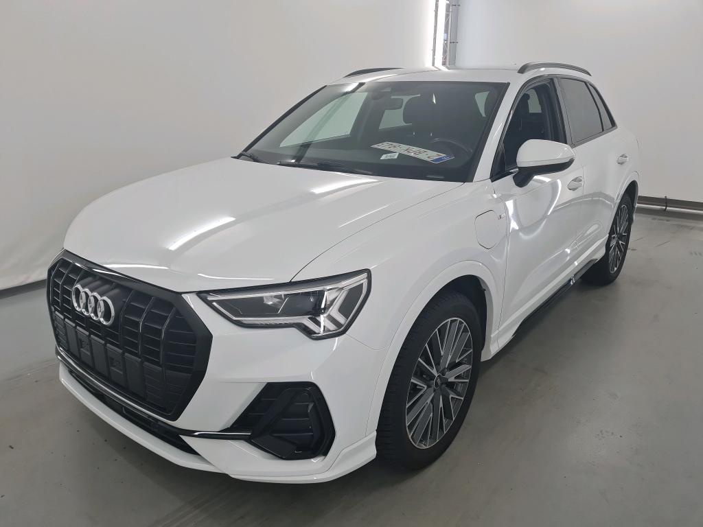 AUDI Q3 1.4 45 TFSI E S TRONIC S LINE
