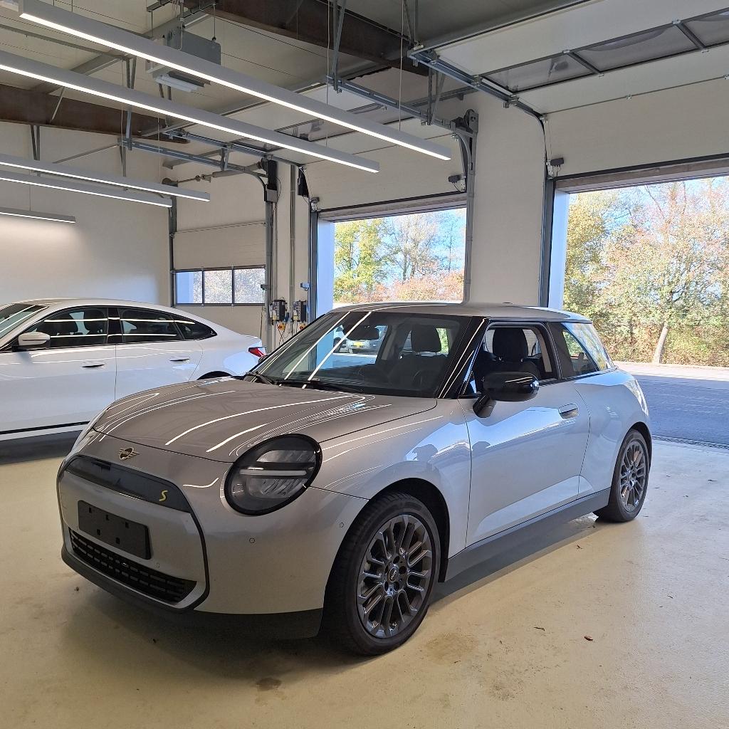 MINI COOPER 54KWH SE 218 CV Pack M, Classic Trim