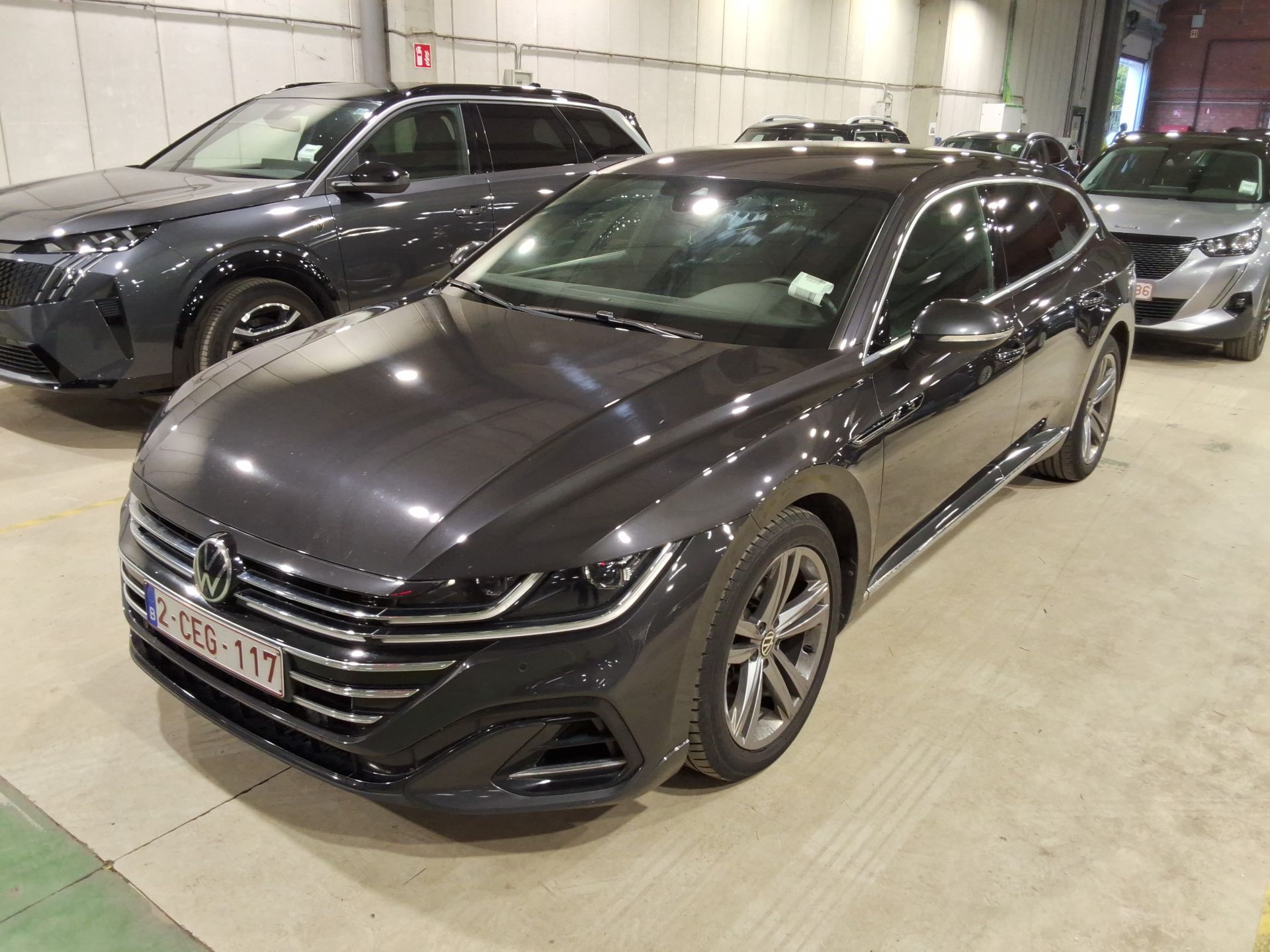 VOLKSWAGEN ARTEON 2.0 TDI 110KW DSG R-LINE SHOOTING BRAKE de ocasión